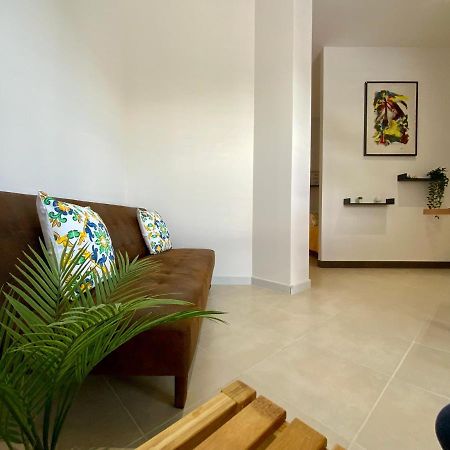 “Bedda Mattri” Dimora Siciliana Apartment Avola Bagian luar foto