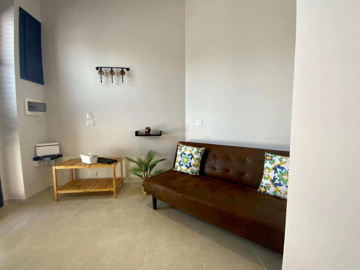 “Bedda Mattri” Dimora Siciliana Apartment Avola Bagian luar foto