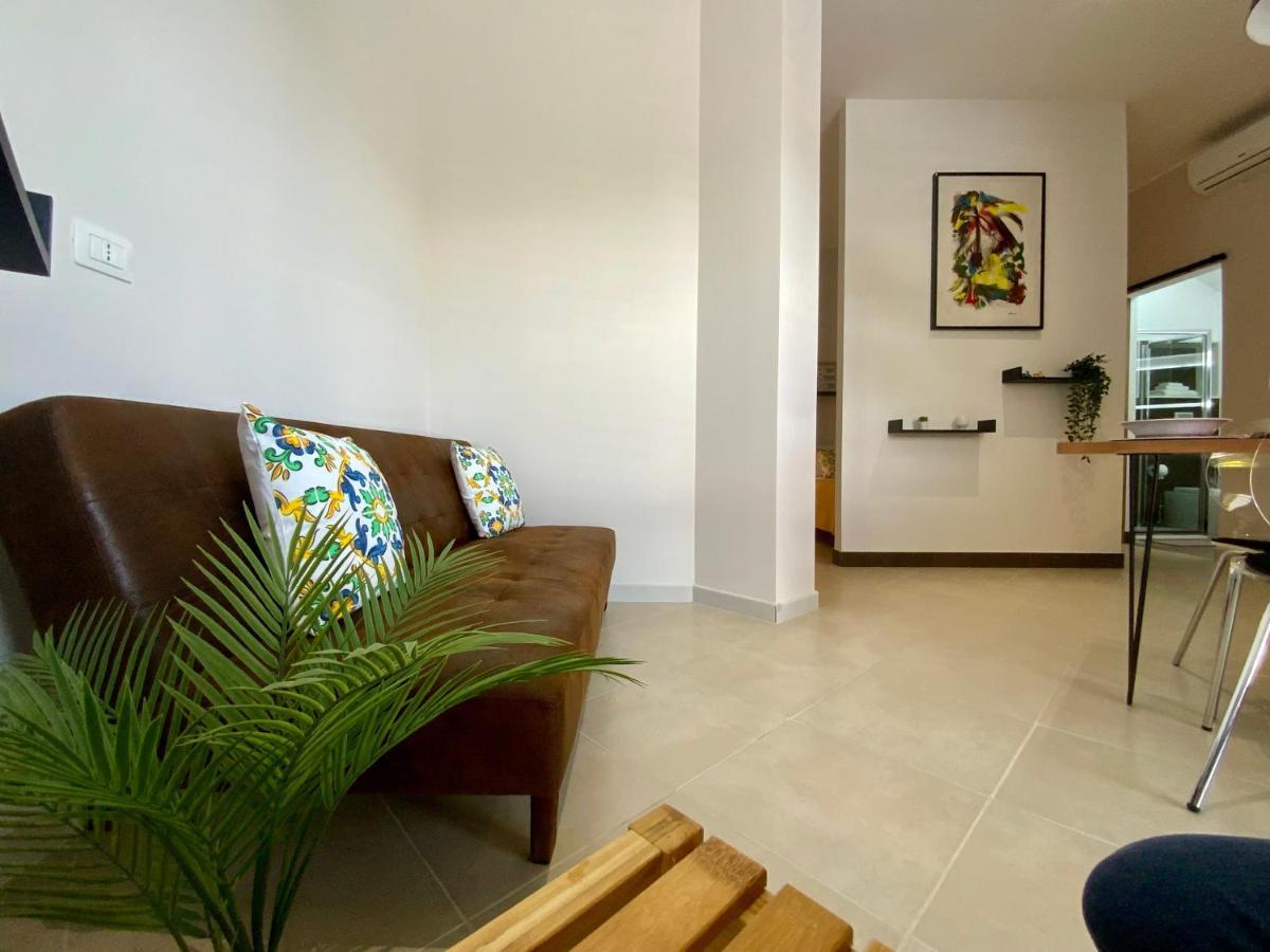 “Bedda Mattri” Dimora Siciliana Apartment Avola Bagian luar foto