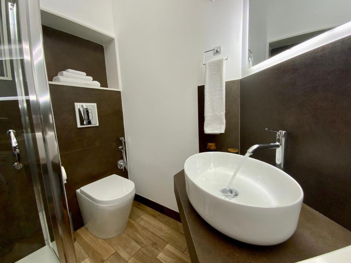 “Bedda Mattri” Dimora Siciliana Apartment Avola Bagian luar foto